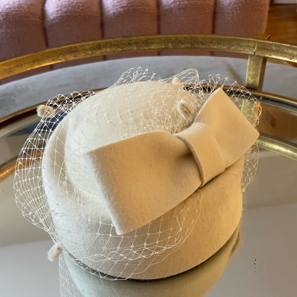 Tea party hair accessory hat